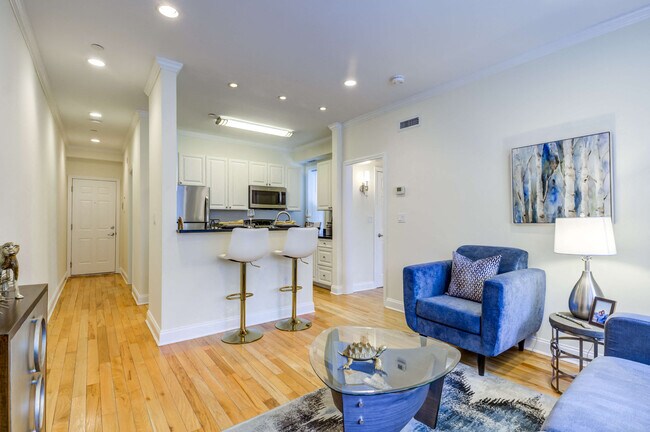 Interior Photo - CHR Cambridge - Harvard Square Communities