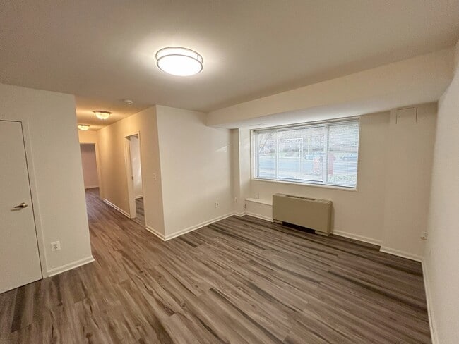 Building Photo - Bradley View