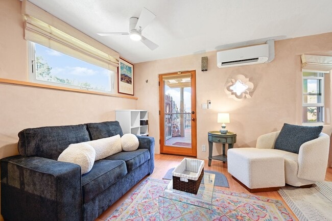 Foto del edificio - Furnished Museum Hill Casita