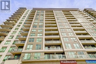 Building Photo - 1235 Bayly St