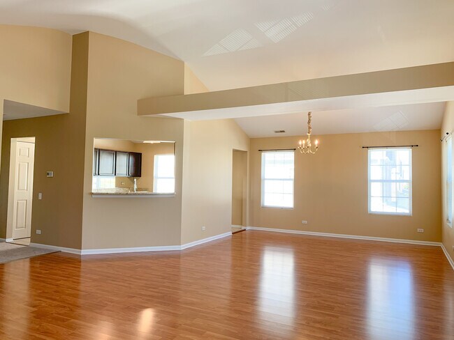 Foto del edificio - 2905 Stonewater Dr