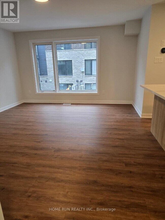 Photo du bâtiment - 701 Glenroy Gilbert Dr