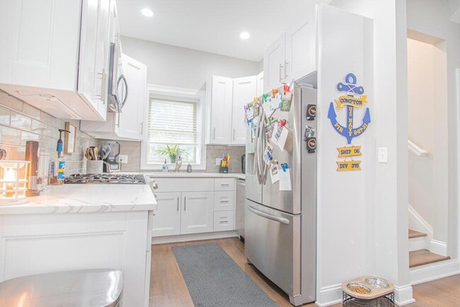 Building Photo - 74 1/2 N Ohio Ave