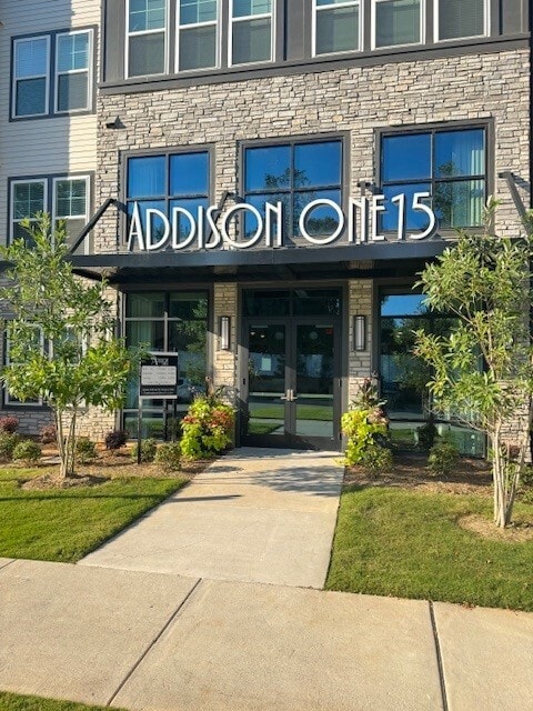 Leasing Office - The Addison One15