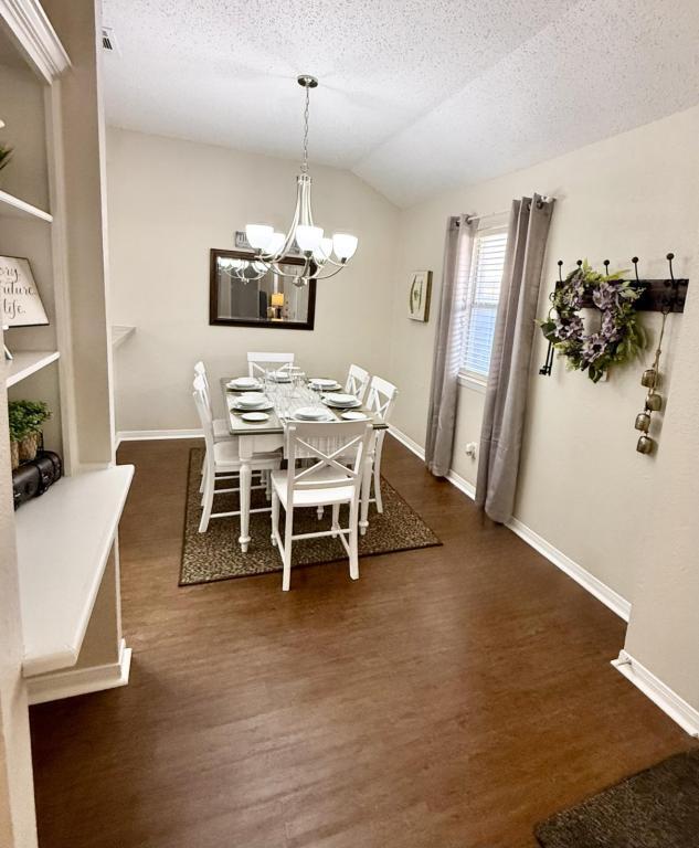 Building Photo - 1606 Bagby Ave