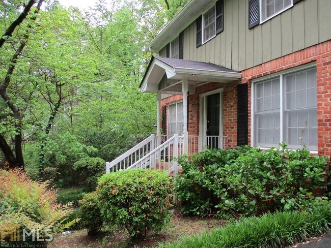 Building Photo - 2811 Tony Dr SW