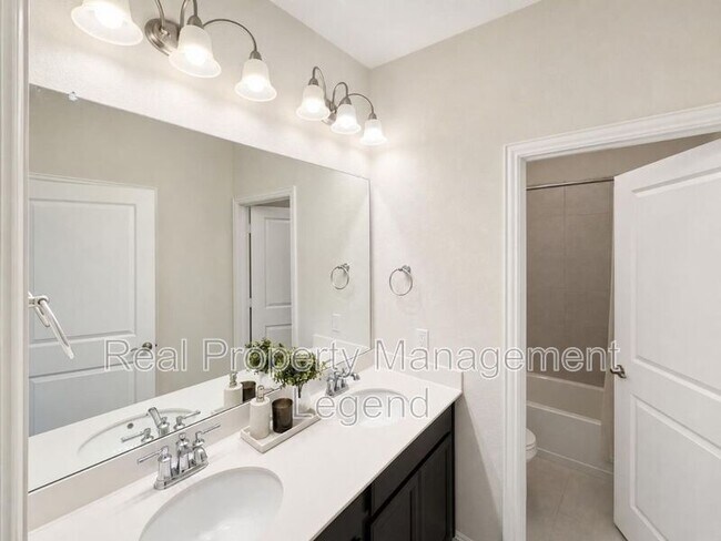 Foto del edificio - 2812 Ranger Ln