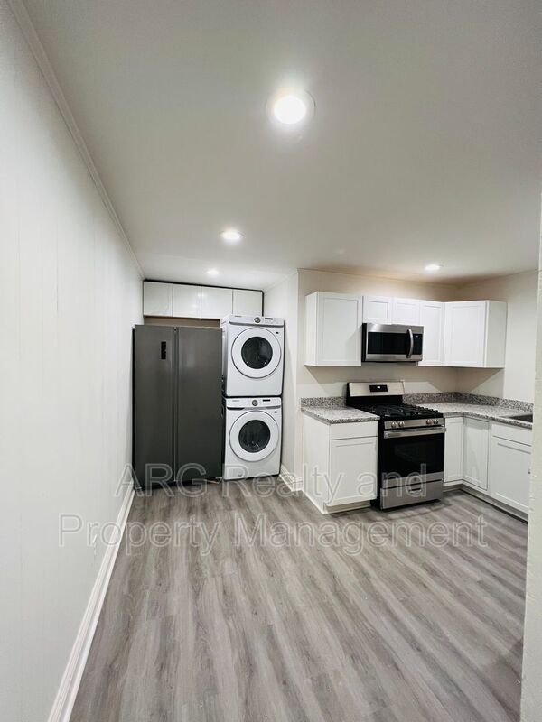 Building Photo - 174 Cloud Street - Unit A