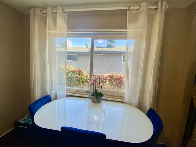 Sala de estar - 802 Magnolia Ave