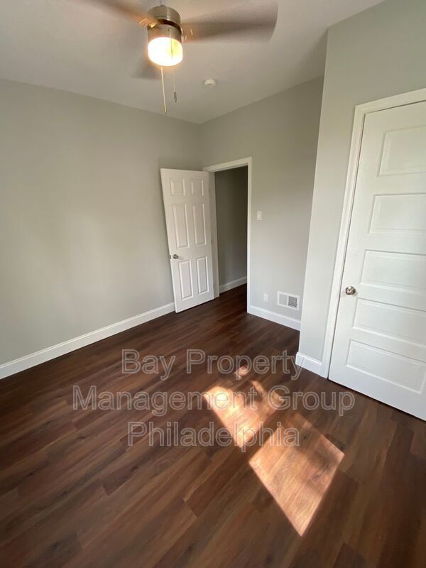Building Photo - 1242 N Conestoga St