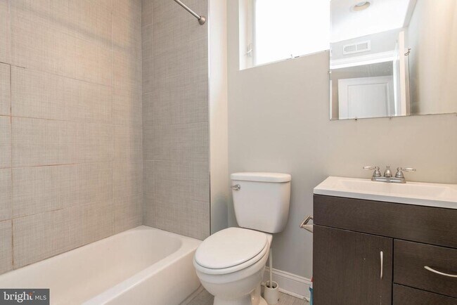 Foto del edificio - 1222 N 7th St
