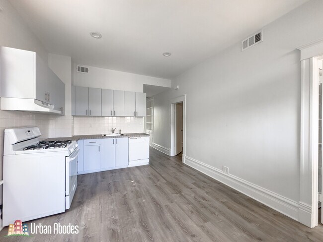 Foto del edificio - 2703 N Magnolia Ave