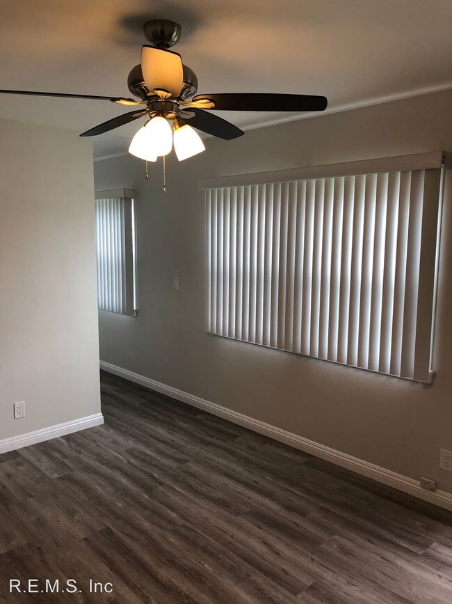 Foto del edificio - 11426 Gale Ave