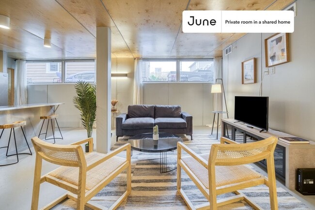 Foto del edificio - Room in Shared 6 bed/6 bath home