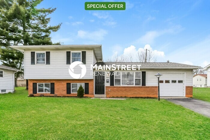Foto principal - 3 Bedroom Pet-Friendly Home in Columbus, O...