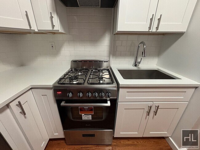 Foto del edificio - YORK AVENUE