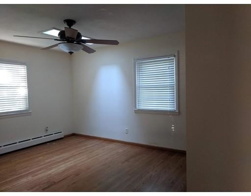 Building Photo - 548 Chapin St