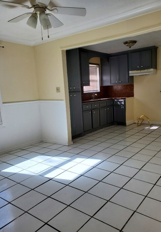 Foto del edificio - 416 Bonnie Dr