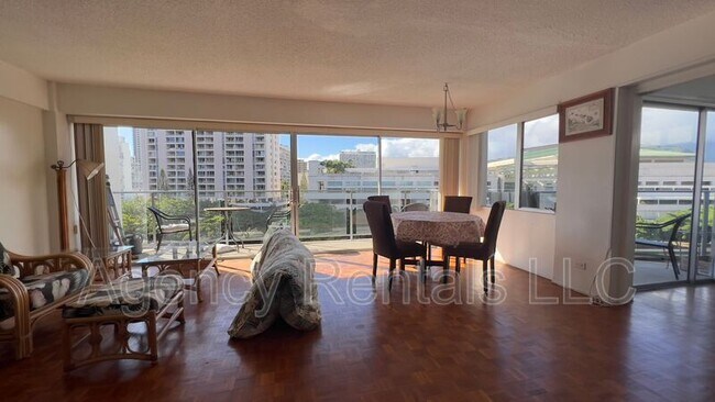Foto del edificio - 1645 Ala Wai Blvd
