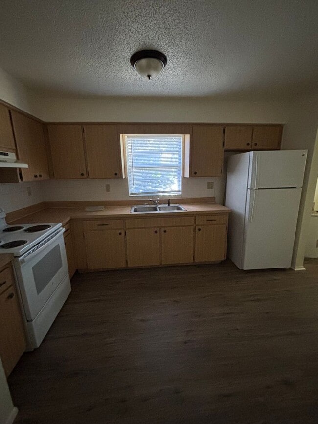 Photo - TW-Hamilton4833 Apartment