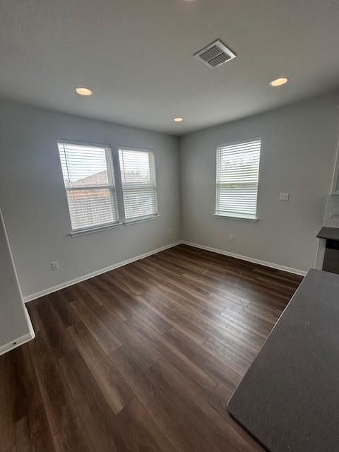 Foto del edificio - 343 Silver Glen Dr