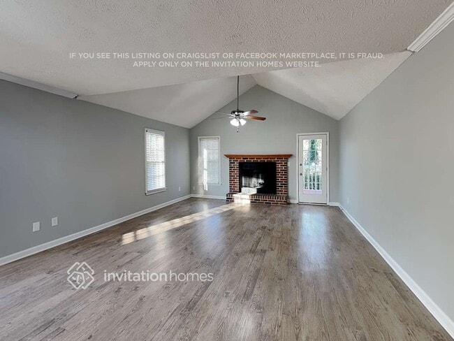 Foto del edificio - 450 Leigh Kay Dr