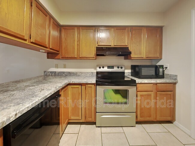 Building Photo - 3160 Finsterwald Dr