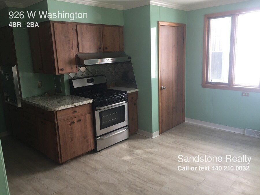 Primary Photo - 926 W Washington St