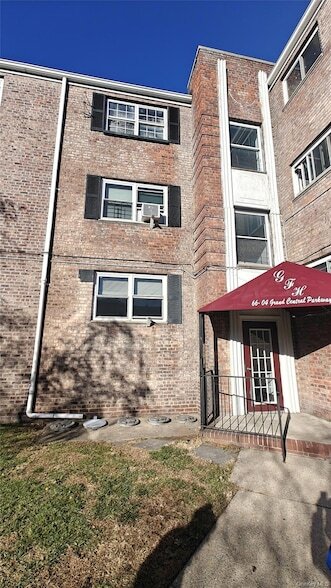 Photo - 66-04 Grand Central Pkwy Apartment