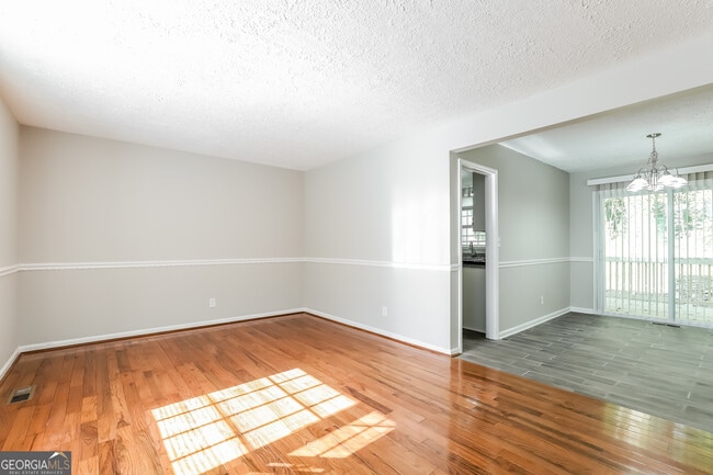 Building Photo - 4123 Hazel Nut Dr