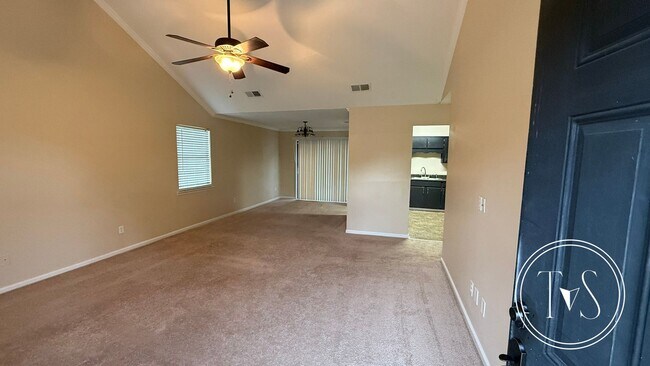 Building Photo - 193 Hunters Branch Dr