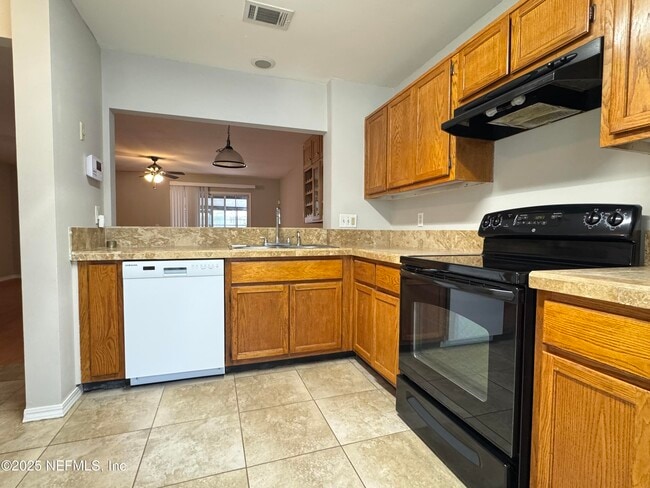 Foto del edificio - 9329 Genna Trace Trail