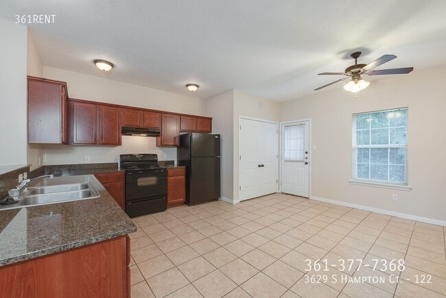Building Photo - 3629 S Hampton Ct