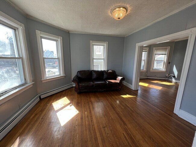 Foto del edificio - 319 Ohio Ave