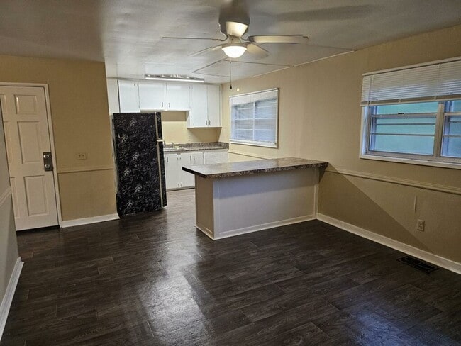 Building Photo - 4404 24th St