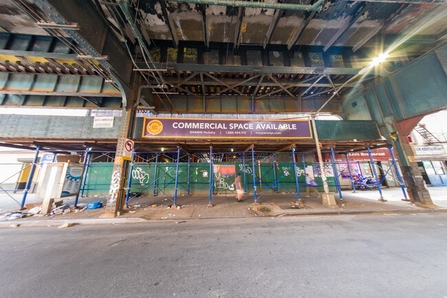 Building Photo - 1550 Myrtle Ave