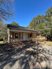 Building Photo - 180 Crestview Dr NW
