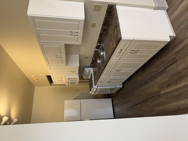 Foto del edificio - 204 E Washington St