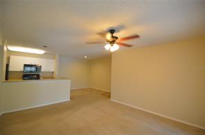 Building Photo - 10028 Strafford Oak Ct