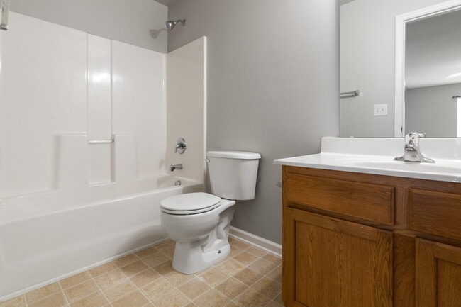 Building Photo - Spacious 4BR/3BA Home Near Downtown Durham | Deposit-Free Living | 1st-Floor Bedrooms