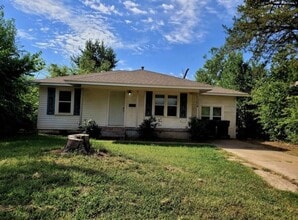 Building Photo - 1304 NW 98th St