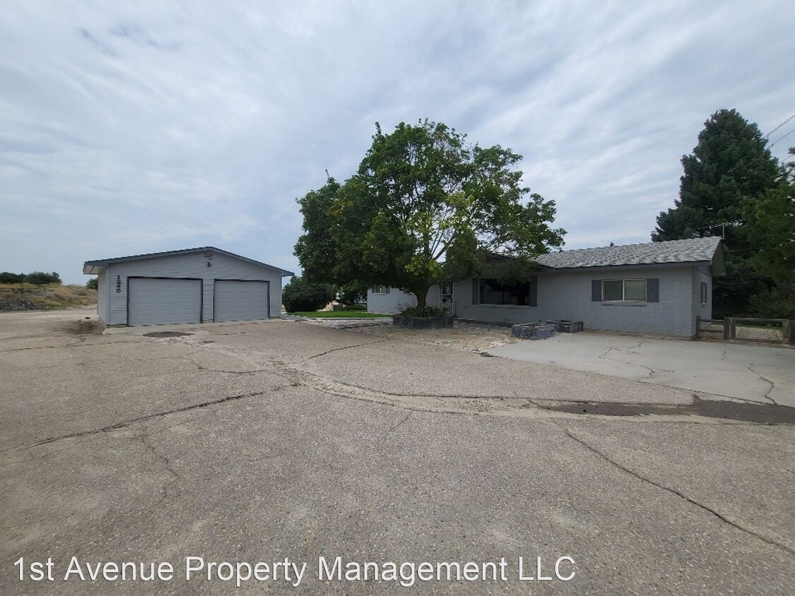 Primary Photo - 3 br, 3 bath House - 1245 S Black Cat Rd