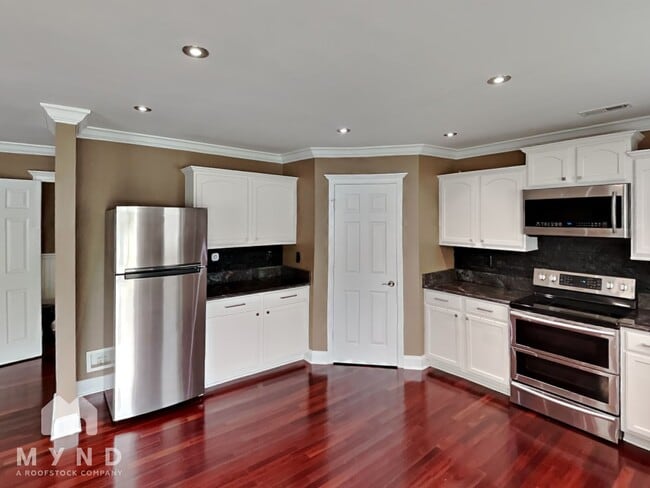 Building Photo - 4727 Mortonhall Rd