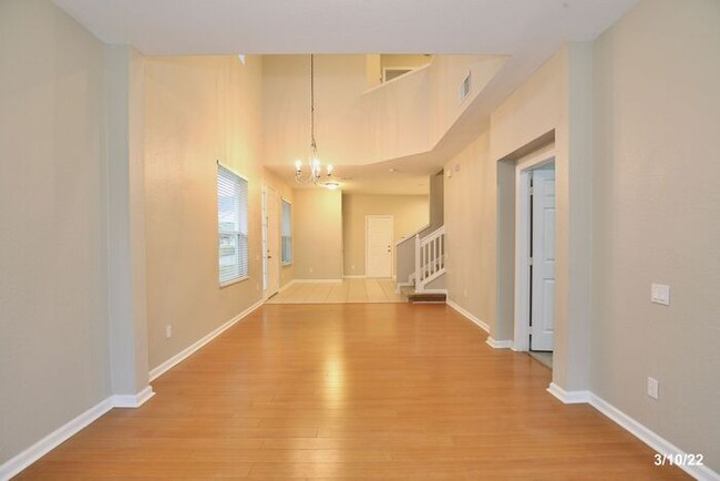 Foto del edificio - Spacious 3/3.5 Corner Unit Townhome with a...