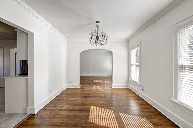 Building Photo - 3008 Amherst St