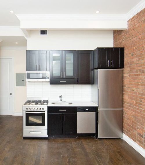 Building Photo - 350 3rd Ave