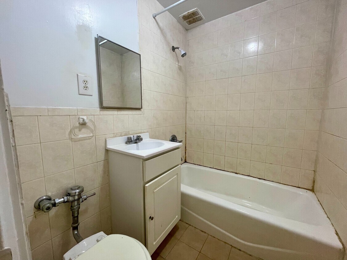Foto del edificio - 156 E 85th St
