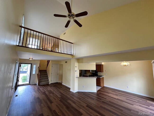 Foto del edificio - 45157 Horseshoe Dr