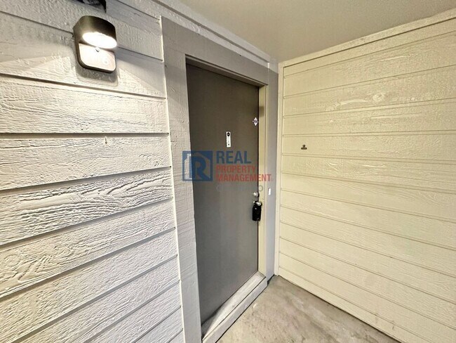 Foto del edificio - 14120 E Temple Dr