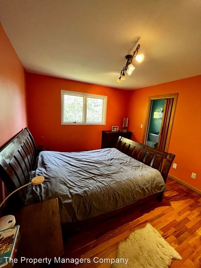 Building Photo - 4 br, 3 bath House - 1211 North Pinecrest Dr
